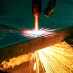 Découpe laser en métallurgie : de l’origine aux innovations